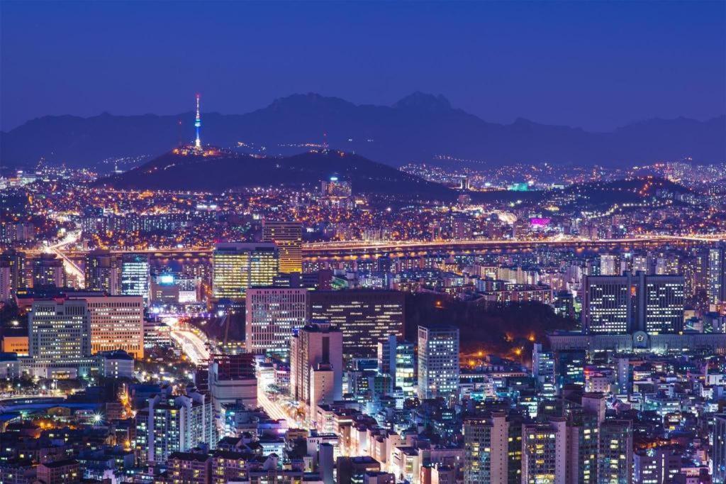 Afirst Hotel Myeongdong Сеул Экстерьер фото
